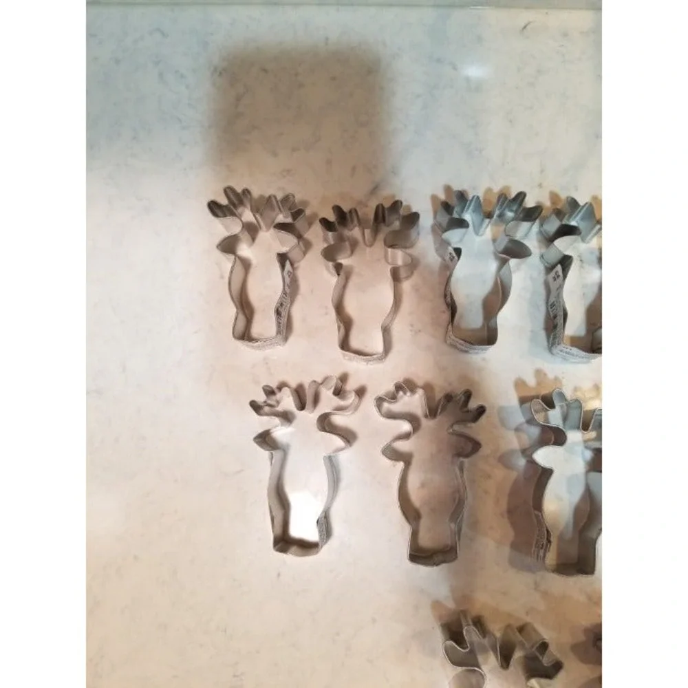Set of 12 Metal‎ Reindeer Cookie Cutters